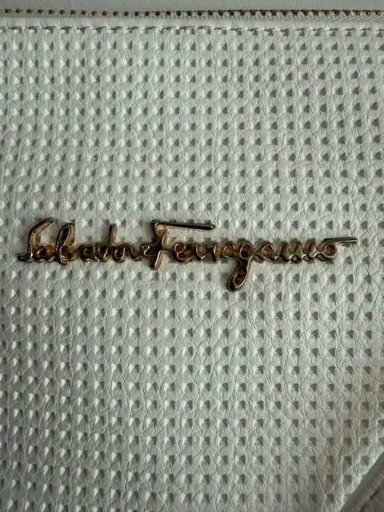 Salvatore Ferragamo White and Dusty Rose Two-Tone Shoulder Bag - Picture 2 of 5